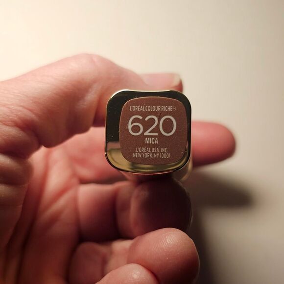 L'Oréal Paris Colour Rush lipstick in shade 620 MICA- a beautiful wine shade NEW - Picture 4 of 8